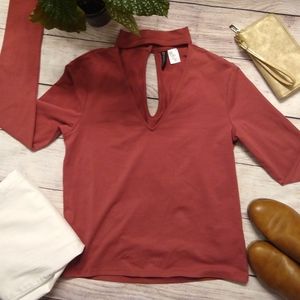 💚Divided H&M long sleeve V neck shirt red